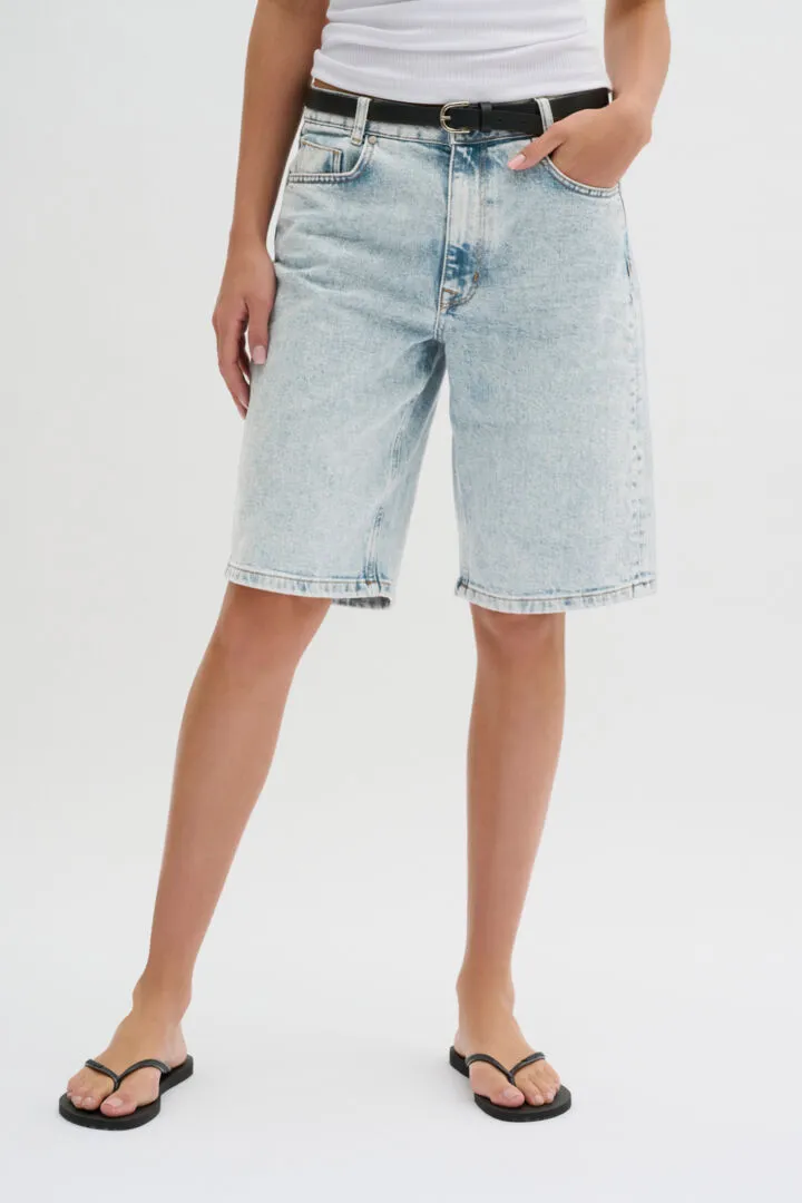 My Essential Wardrobe Stella High Shorts Light Blue Wash