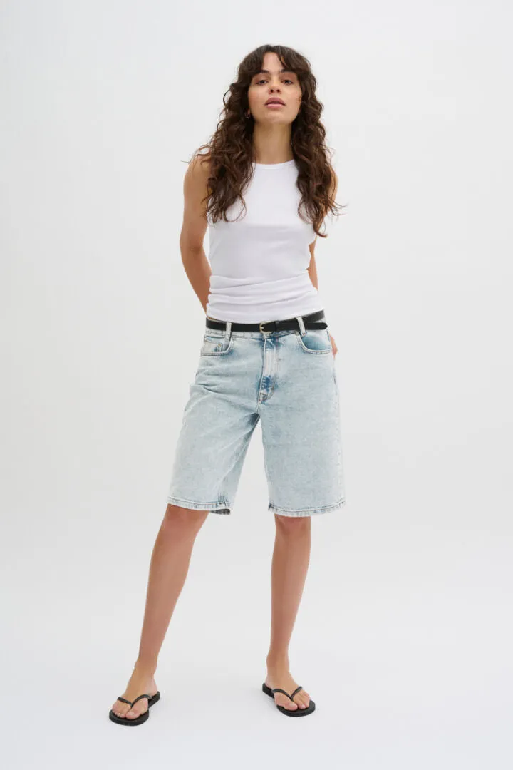 My Essential Wardrobe Stella High Shorts Light Blue Wash